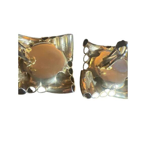 Large Gold Clip-on Earrings Bold Chunky Trending Fashion 80s - Picture 7 of 12